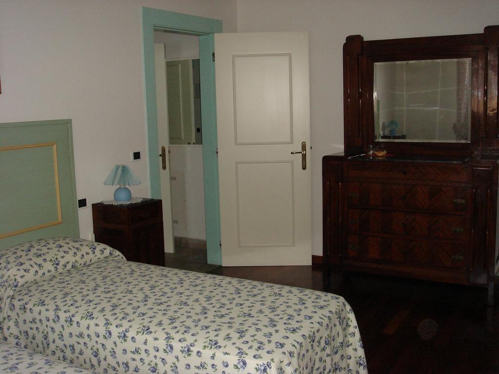 La Corte Del Cavaliere Bed & Breakfast Calderara di Reno Room photo